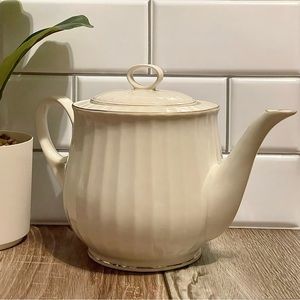 Vintage Gibson Designs Porcelain Ware Teapot